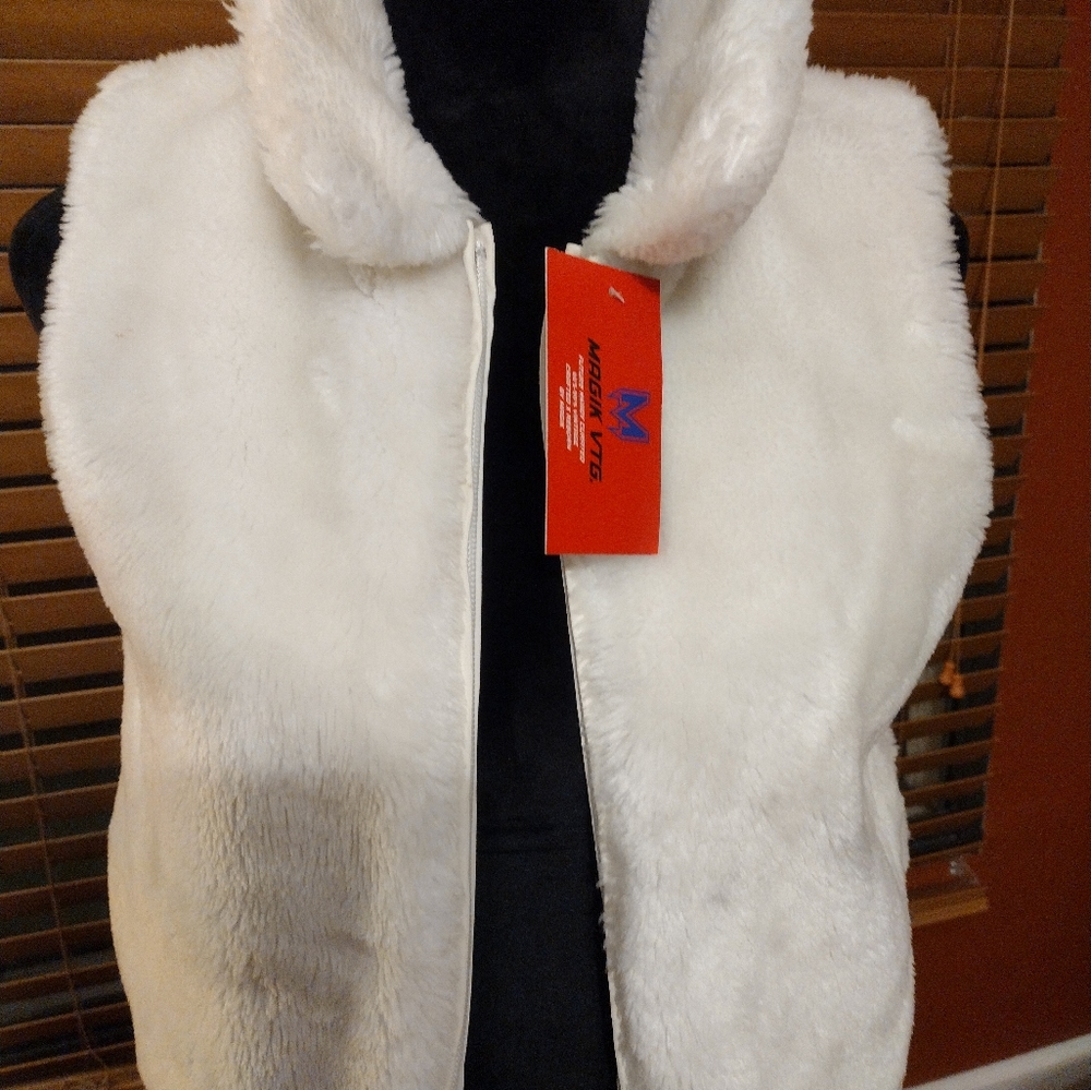 Fake fur reversible vest